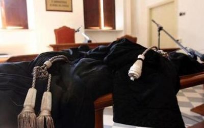 Pena sospesa per il falso avvocato