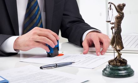 Falso avvocato: piovono esposti da tutta Italia